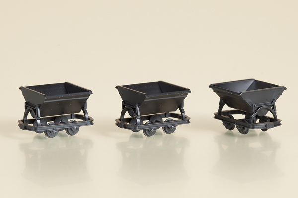 Tipper wagon replicas (Non-operating static model)<br /><a href='images/pictures/Auhagen/41702-2.jpg' target='_blank'>Full size image</a>